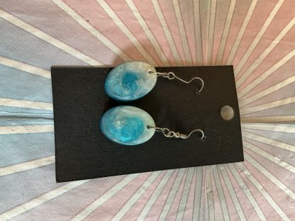 earrings blue with white