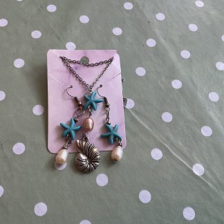 Sea themed pearl set blue starfish