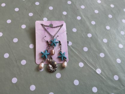 Sea themed pearl set blue starfish