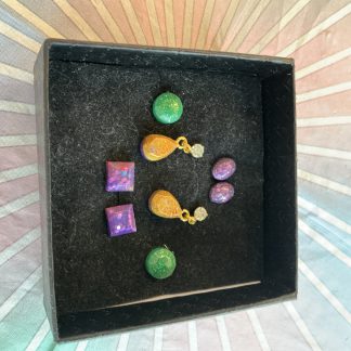 resin 4 earring sets