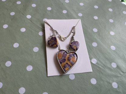 Clay purple flower set